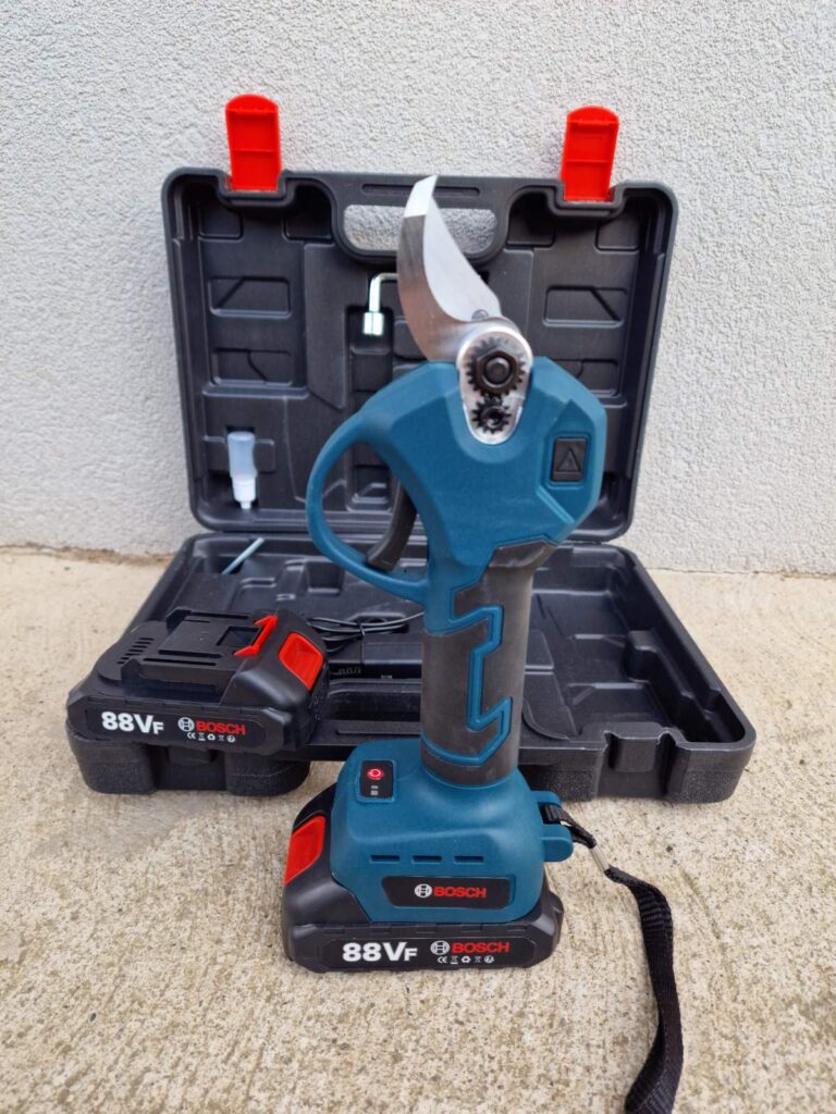 Makita Aku makaze za rezanje voća 88V dve baterije