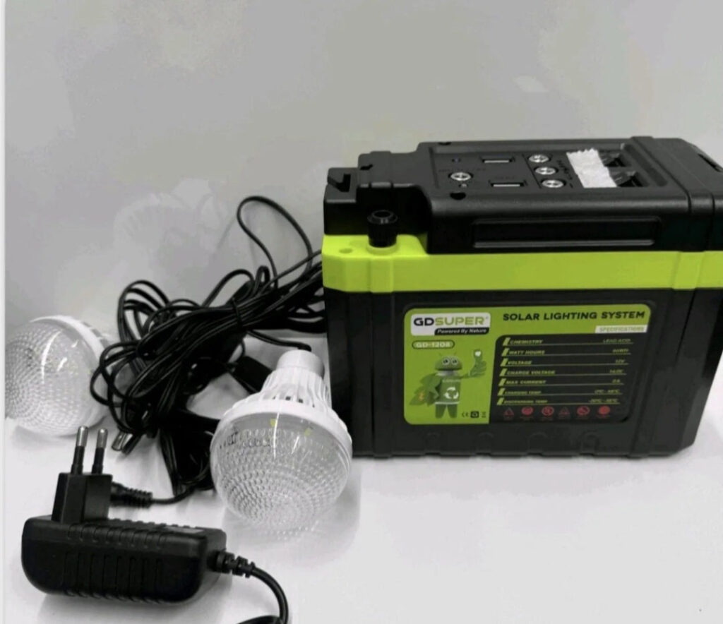 Solarni sistem sa 3 sijalice 12V GD SUPER