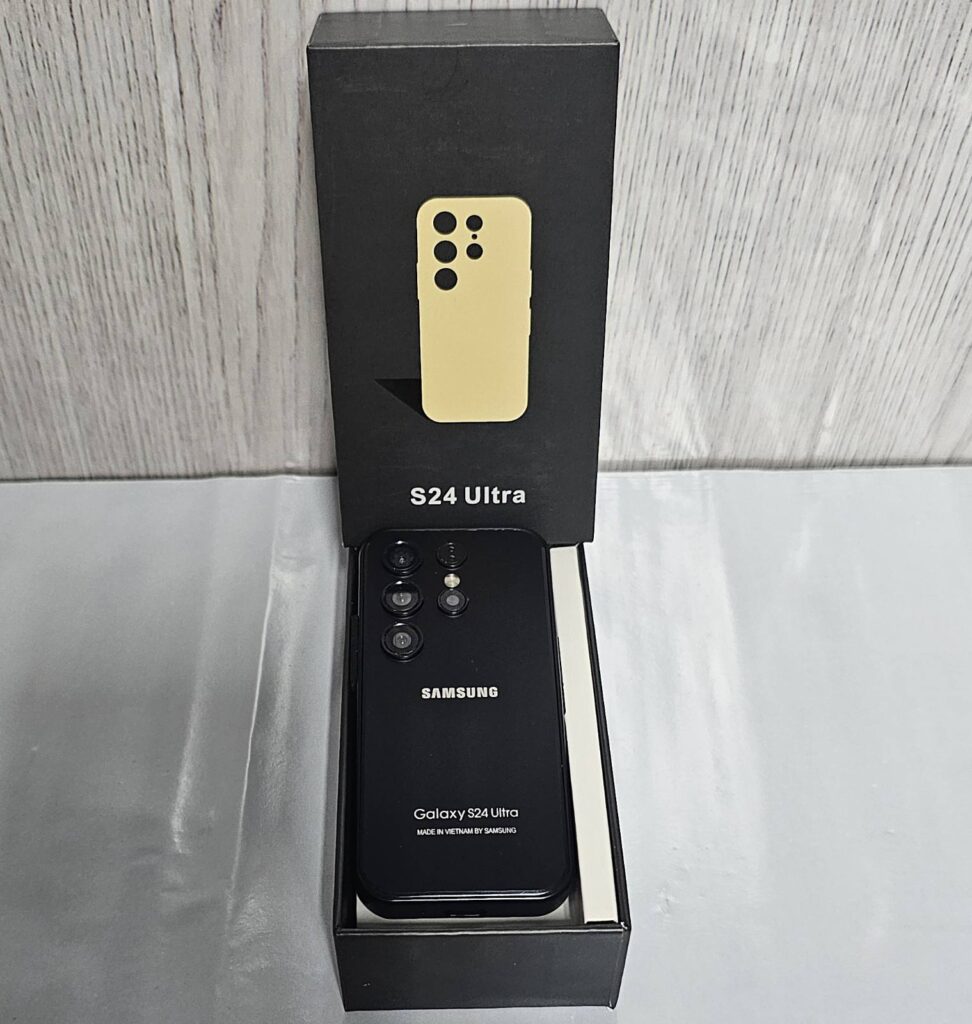 Mobilni telefon S24 ultra mini