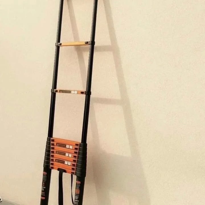 Teleskopske sklopive aluminijumske merdevine (do 150 kg)